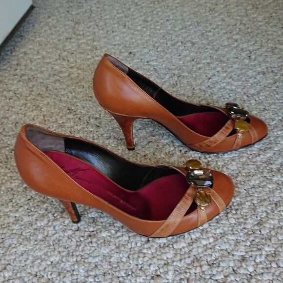 Giuseppe Zanotti Cognac Heels with Stone Embellishments Pumps size 36.5 - Picture 2 of 14